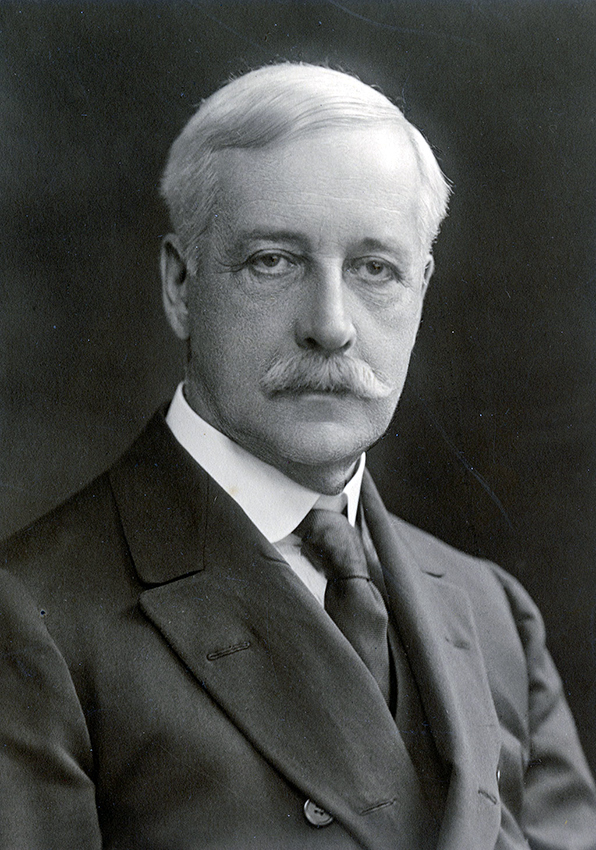 Photo of photos/John Stewart McLennan 1853-1939 portrait